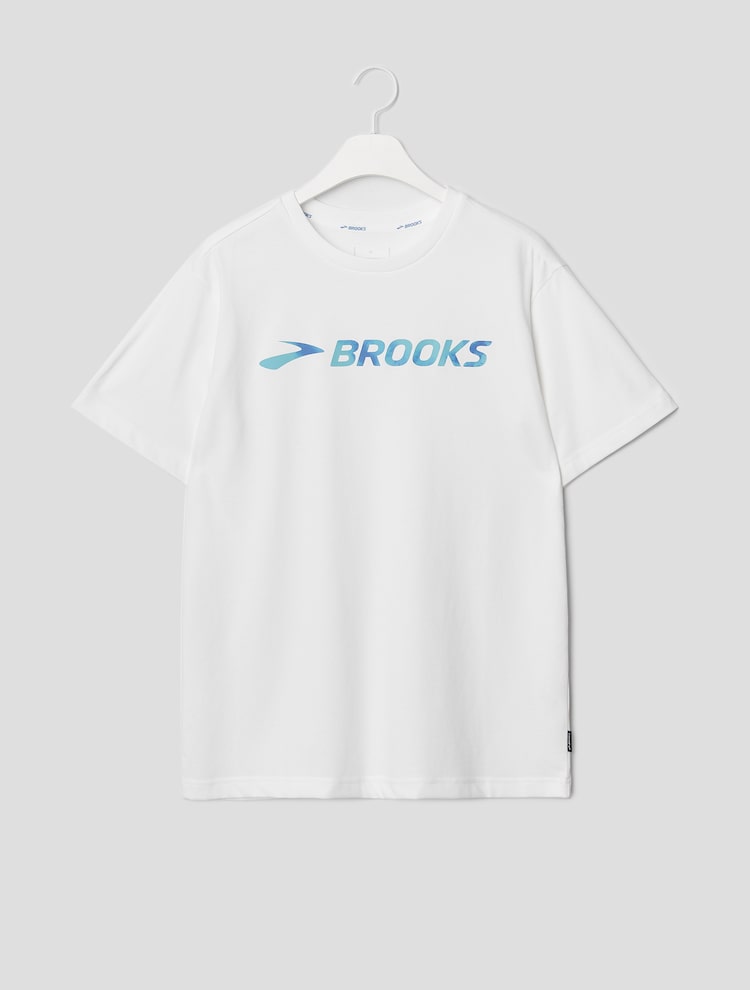 브룩스(BROOKS) [BROOKS Pride Tshirts] Unisex 그라데이션 그래픽 티셔츠 화이트 (BX1442S421)